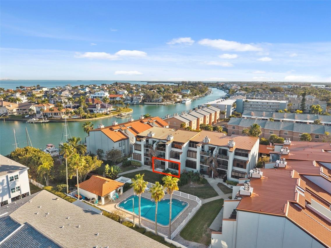 557 Pinellas Bayway #203, Tierra Verde, FL 33715