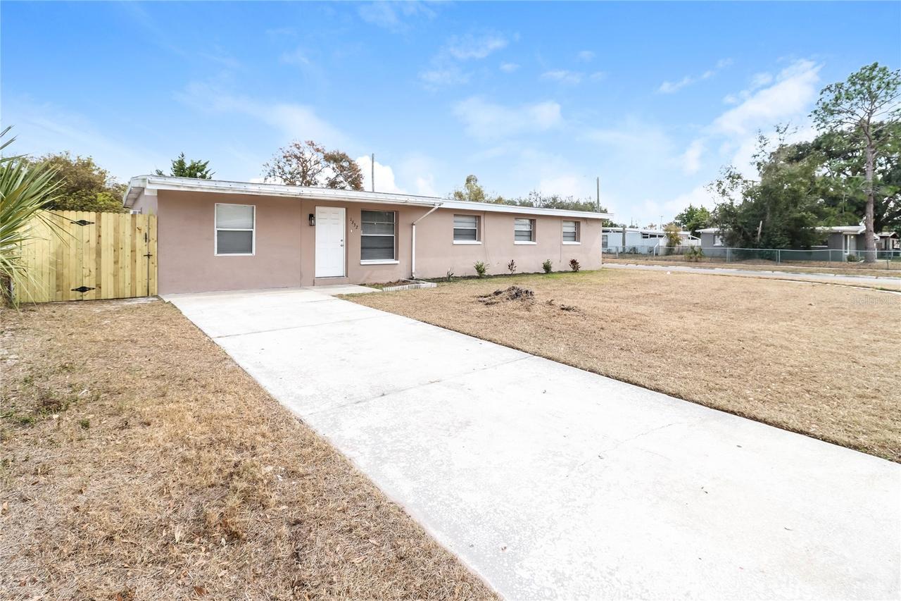 1332 Warrington Way, Tampa, FL 33619