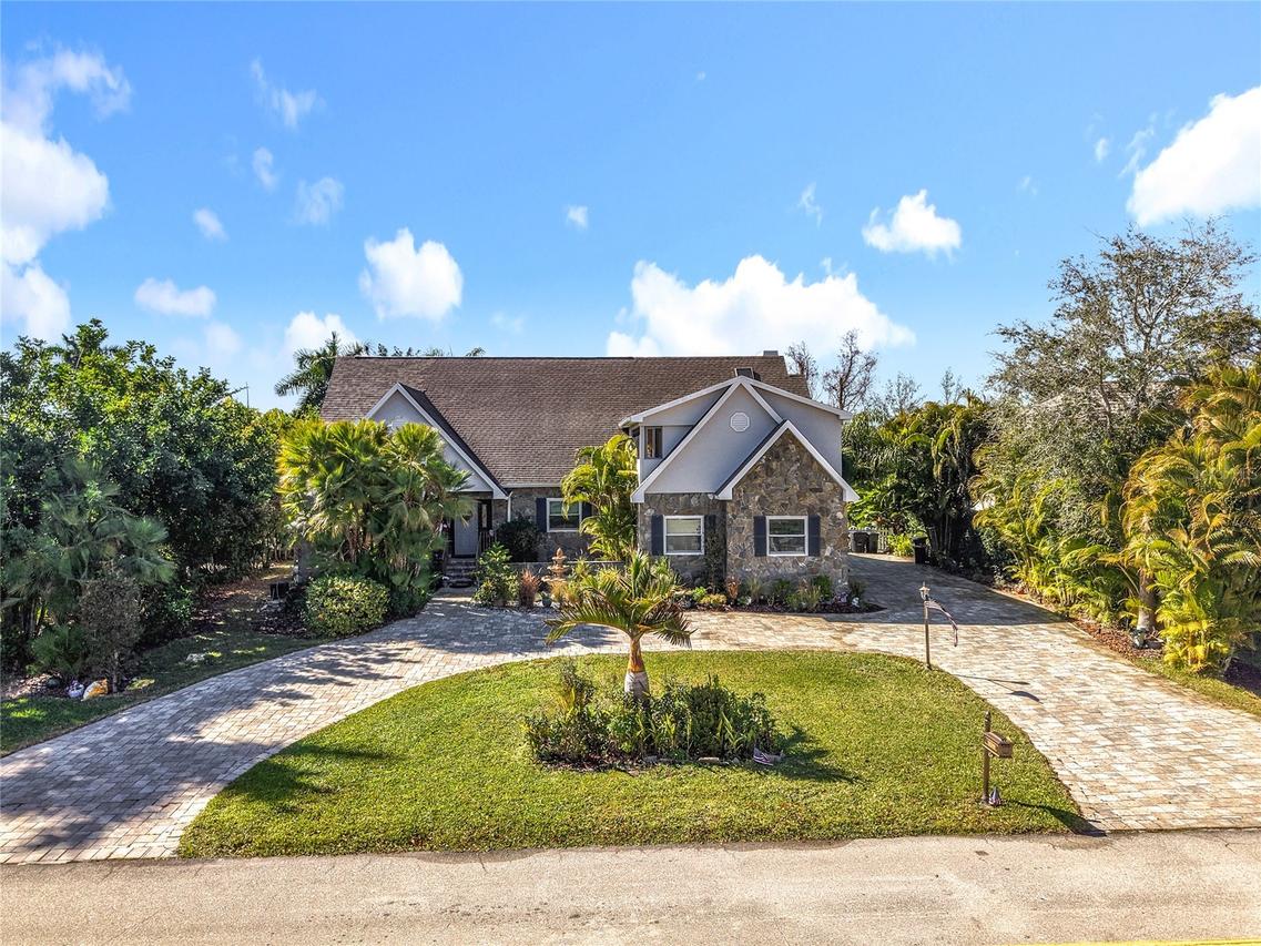 16200 Forest Oaks Dr., Fort Myers, FL 33908