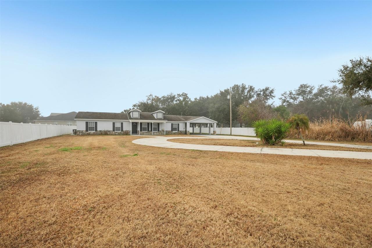 7029 Symmes Rd., Gibsonton, FL 33534