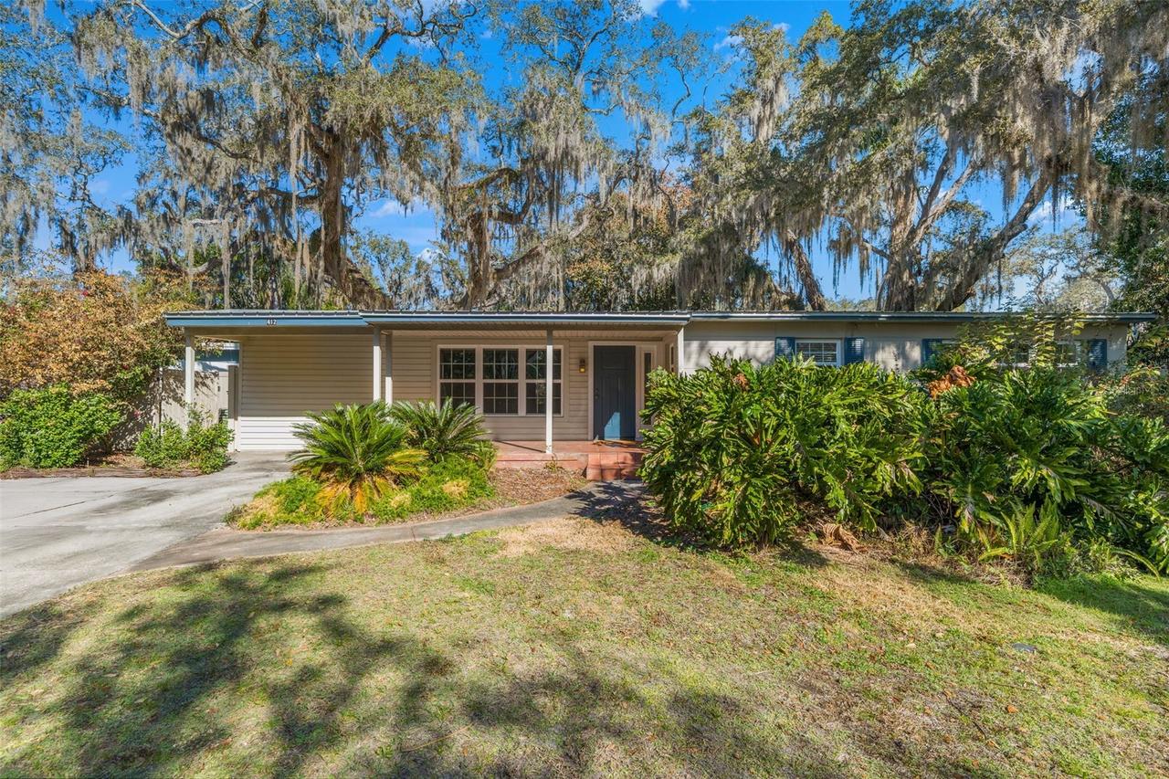 412 Berwick Ave., Temple Terrace, FL 33617