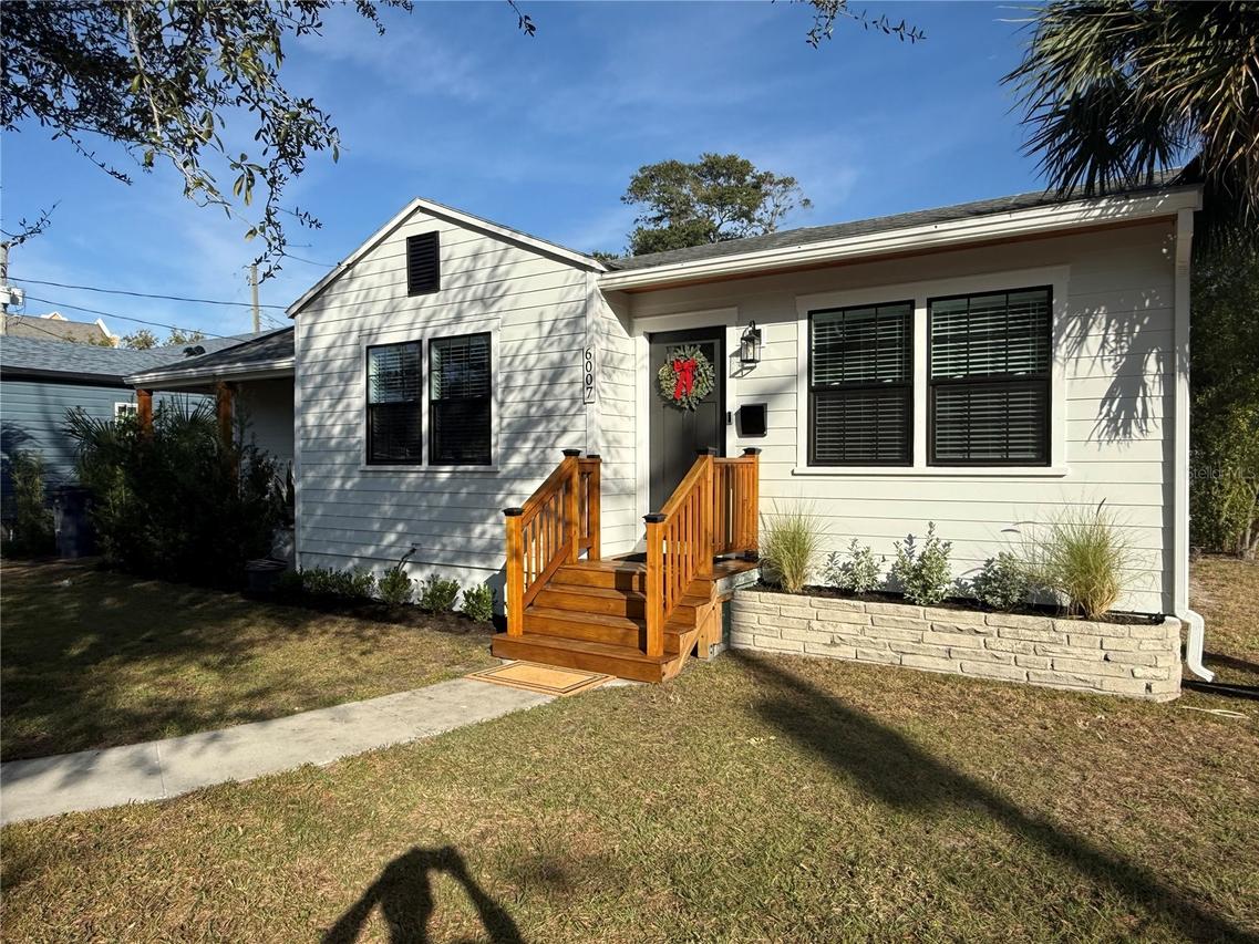 6007 N Central Ave., Tampa, FL 33604