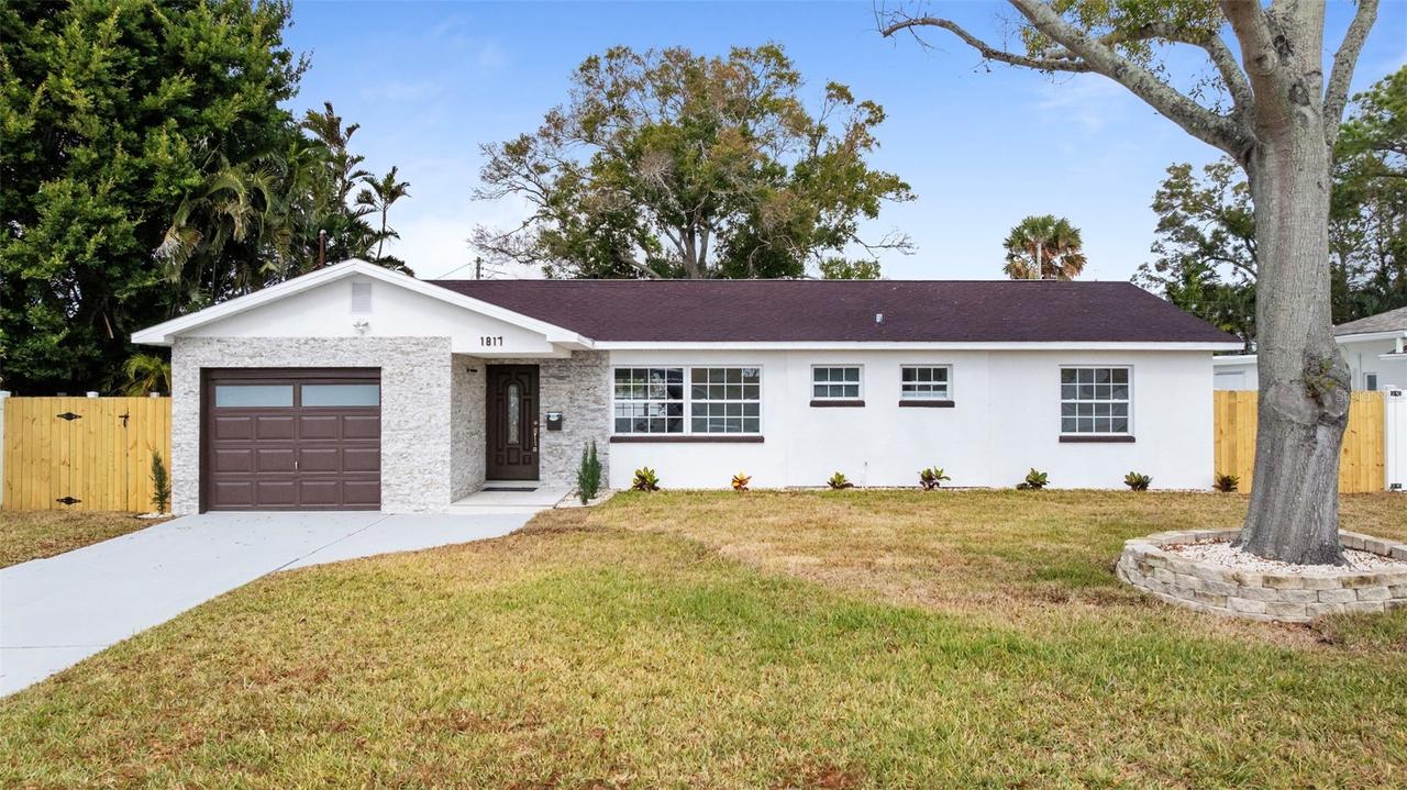 1817 Oregon Ave., St Petersburg, FL 33703