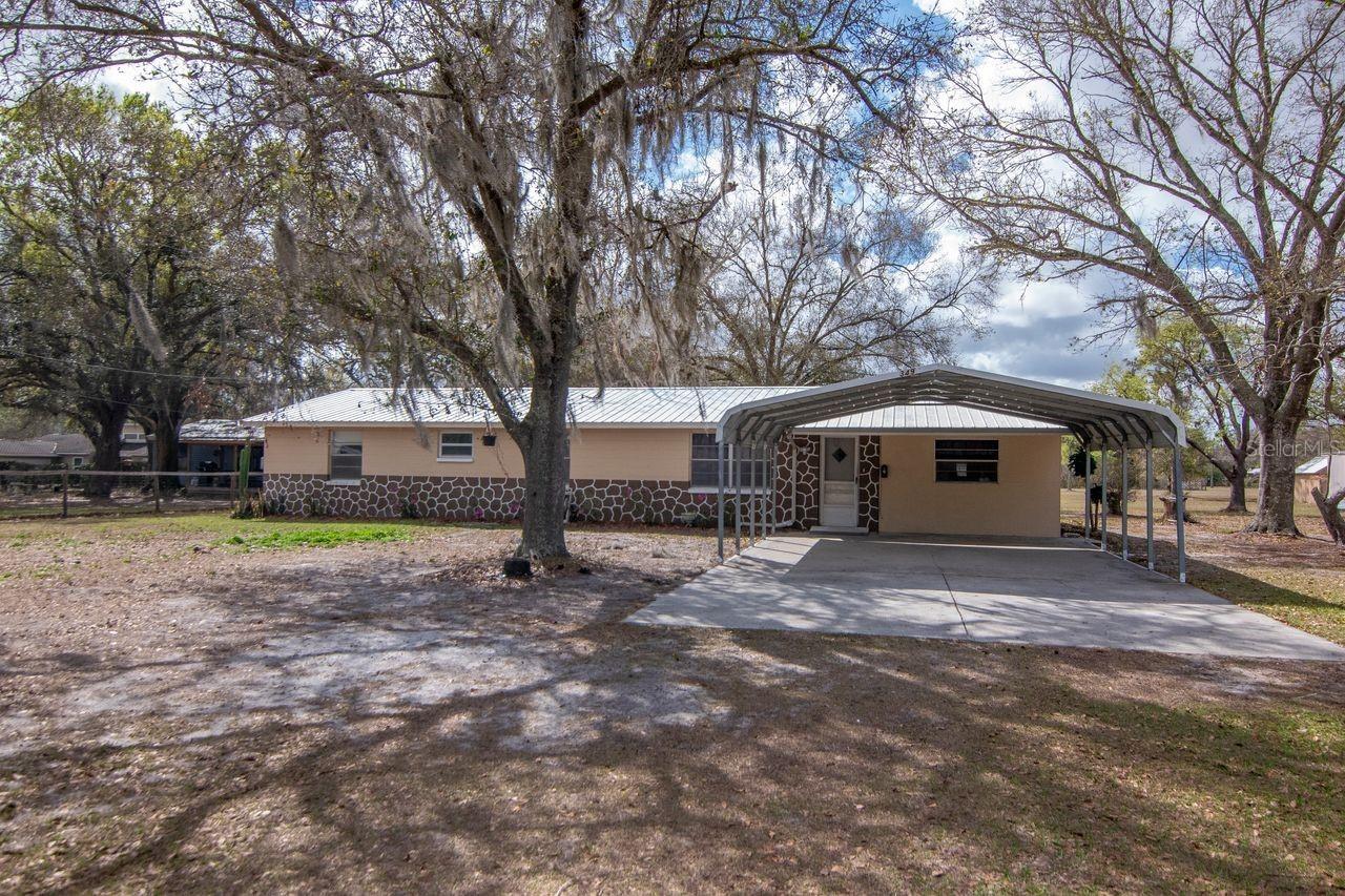 349 Old Welcome Rd., Lithia, FL 33547