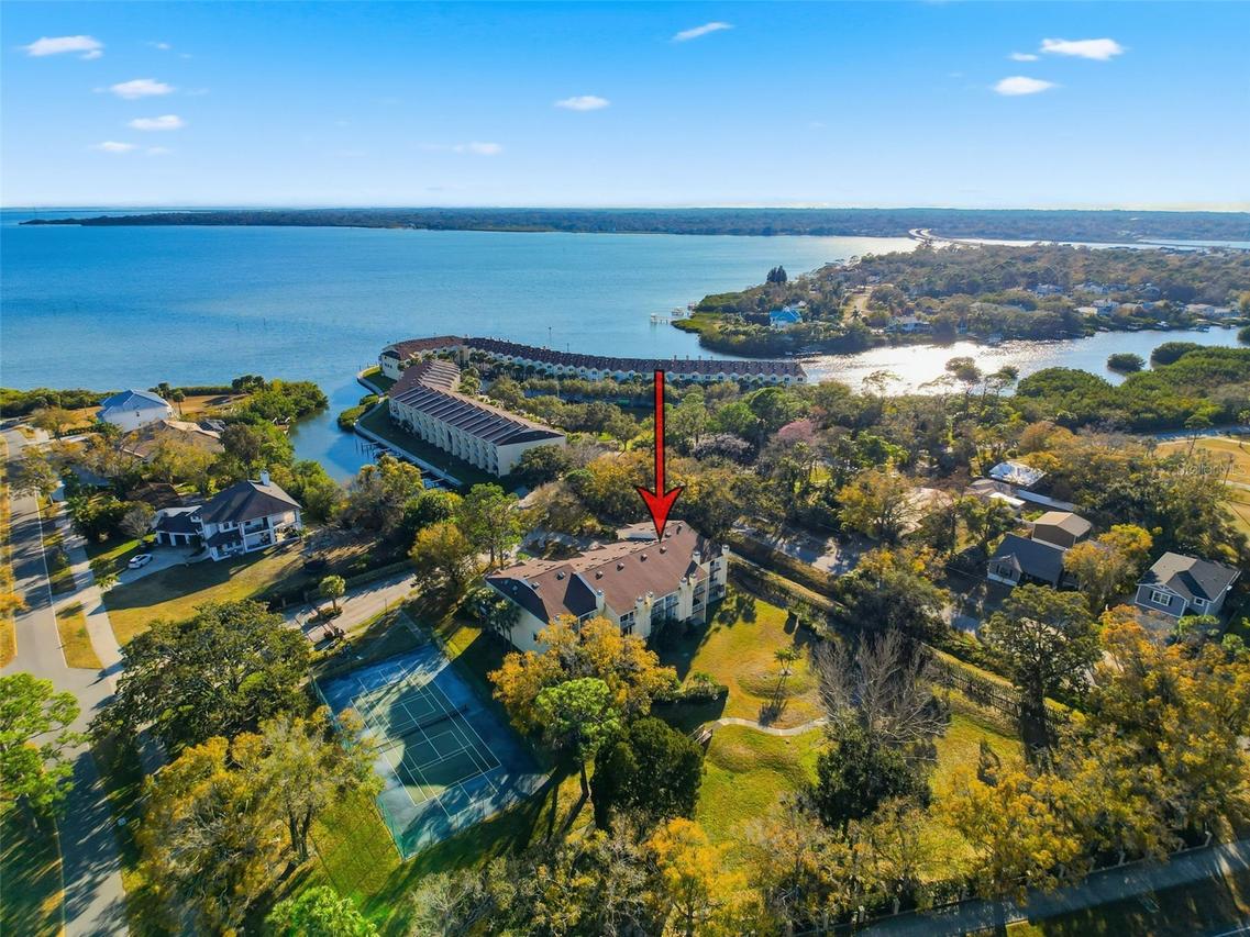 106 Brent Cir., Oldsmar, FL 34677