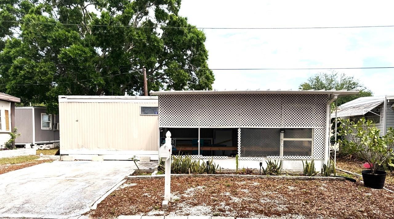 12840 Seminole Blvd., Largo, FL 33778