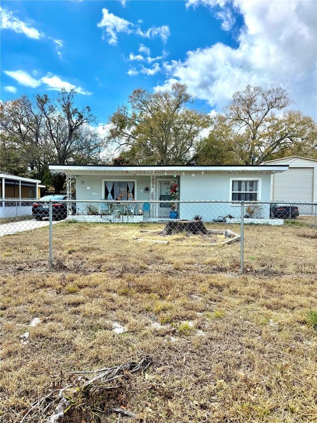 939 26th St., Winter Haven, FL 33881