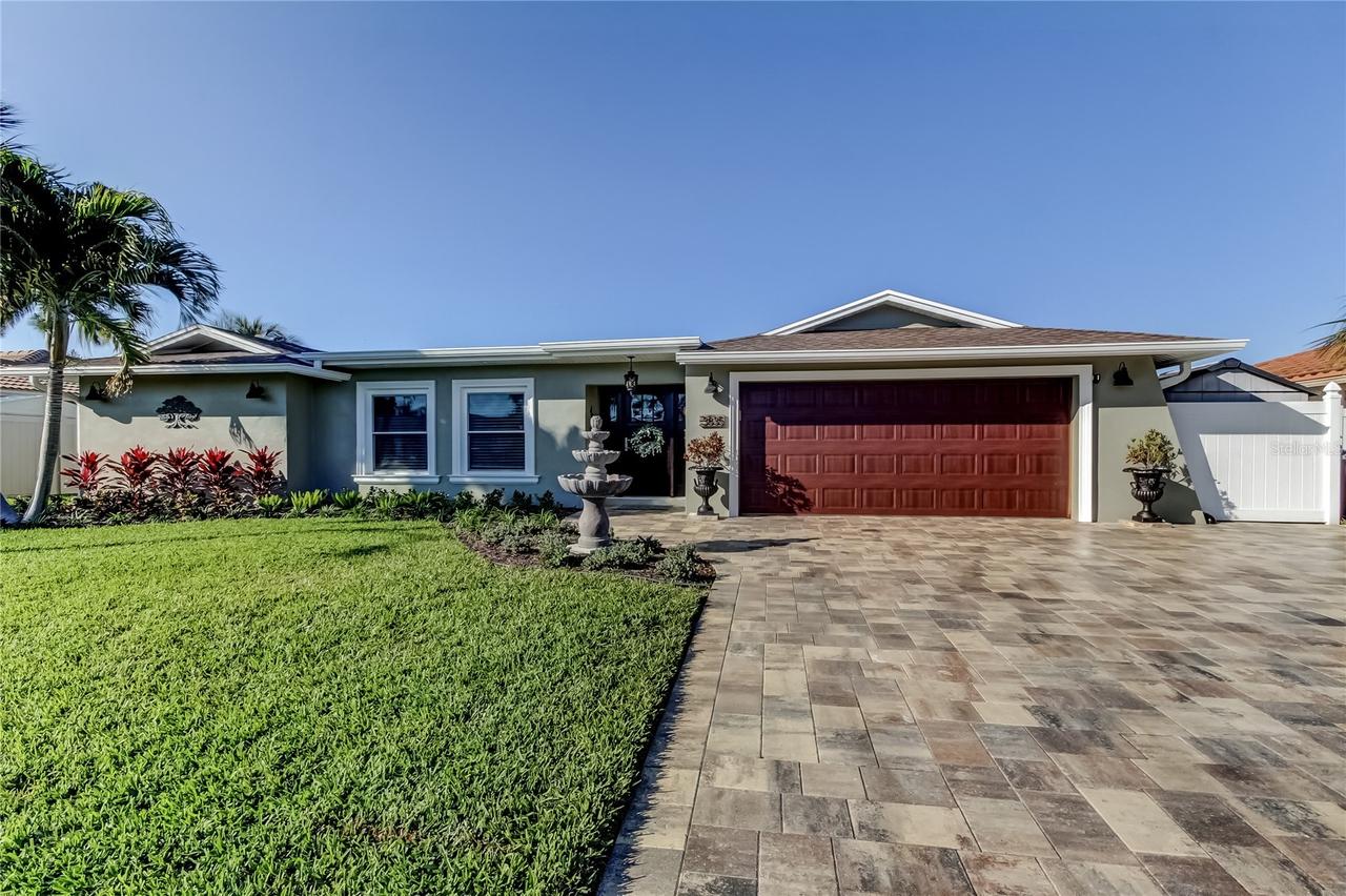 3835 48 Ave., St Petersburg, FL 33711