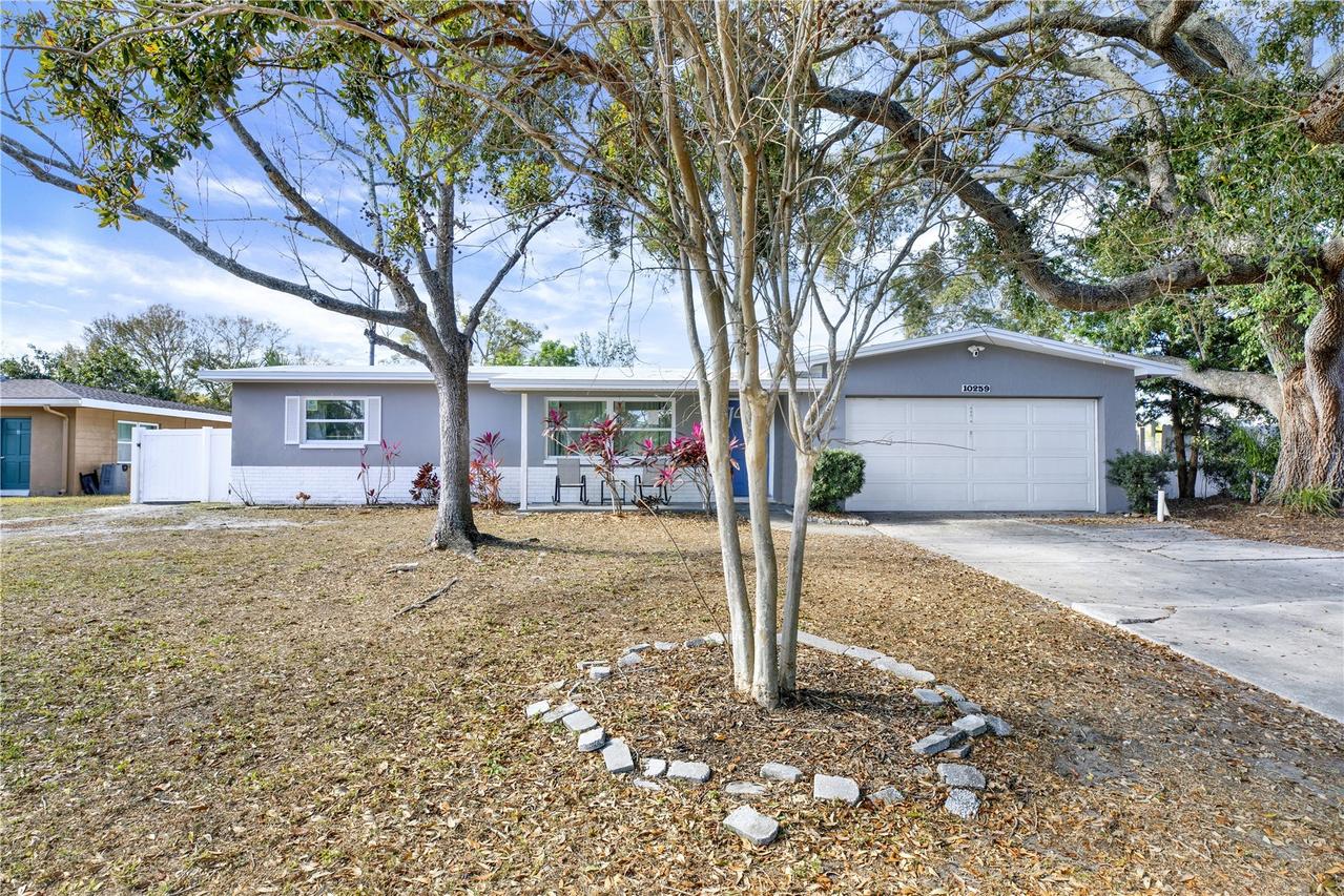 10259 62nd Cir., Seminole, FL 33772