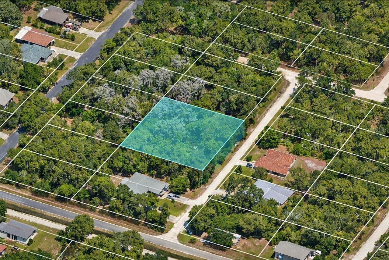 2152 9th Ave., Deland, FL 32724