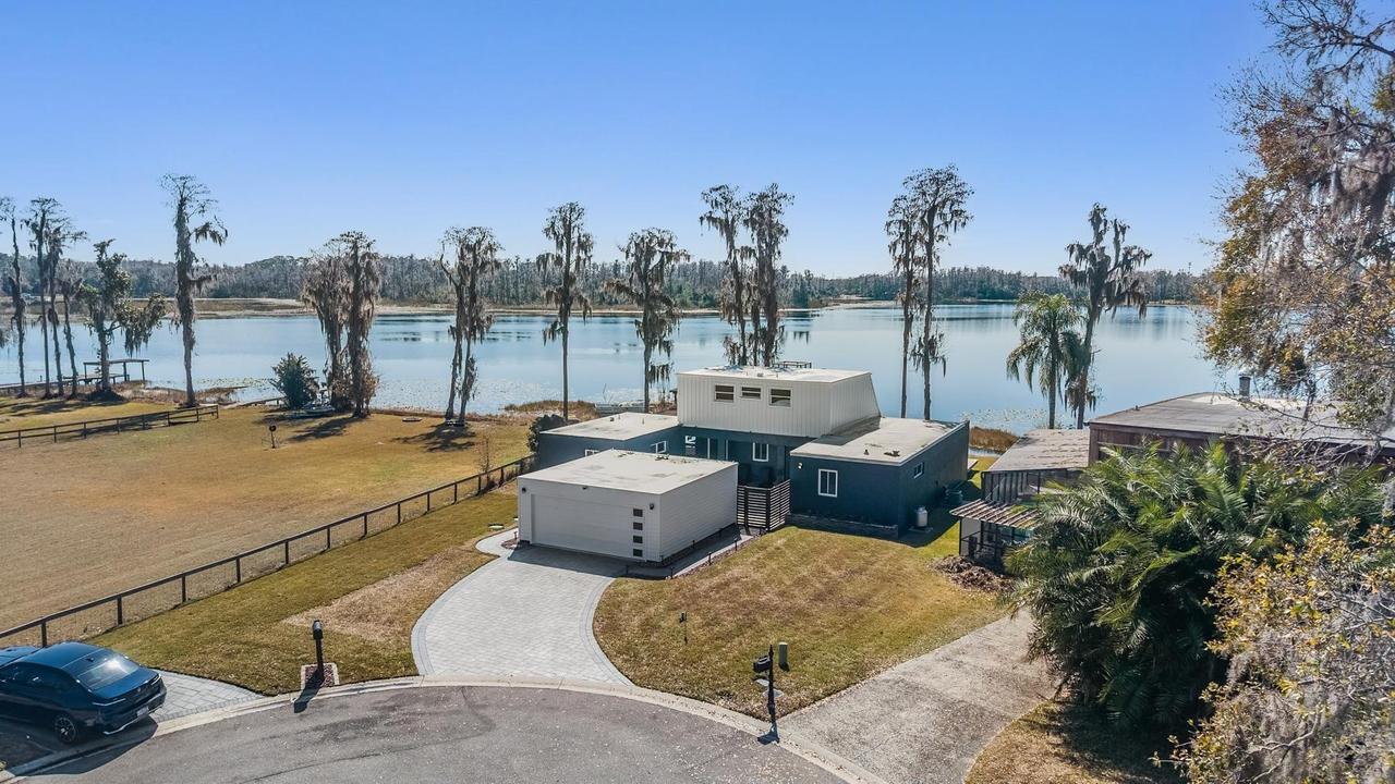 18200 Cypress Cove Ln., Lutz, FL 33549