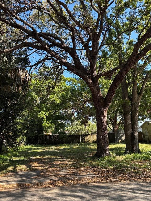 2671 61st Ave., St Petersburg, FL 33714