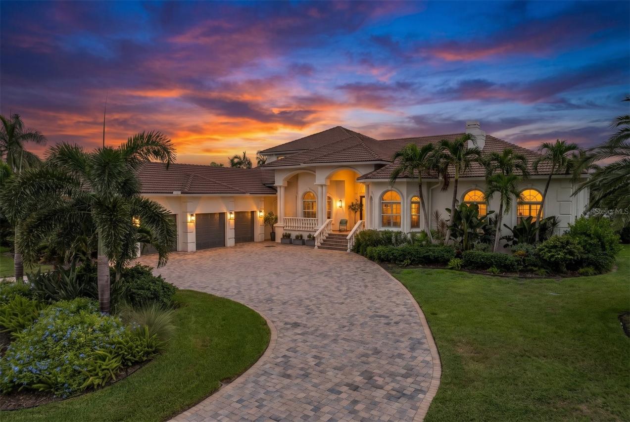 5264 61st Ave., St Petersburg, FL 33715
