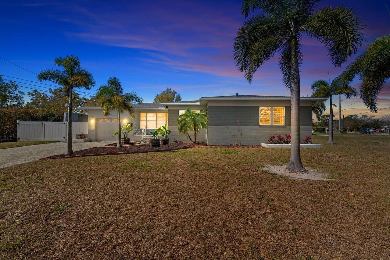 2990 37th St., St Petersburg, FL 33713