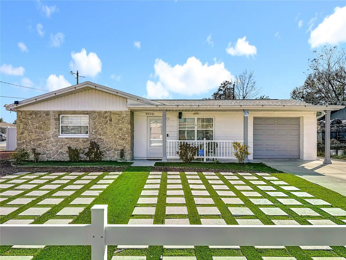 4612 Flora Ave., Holiday, FL 34690