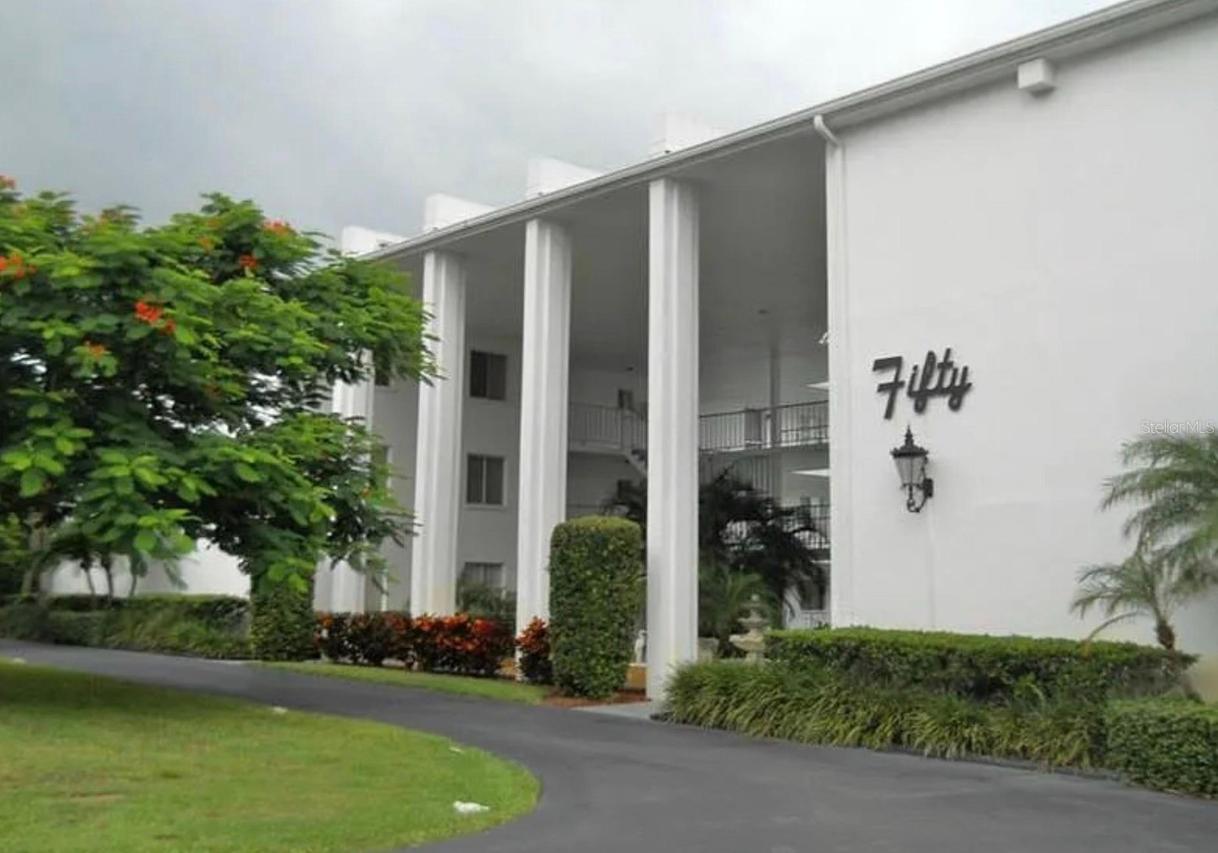 50 Harbor View Ln #23, Belleair Bluffs, FL 33770