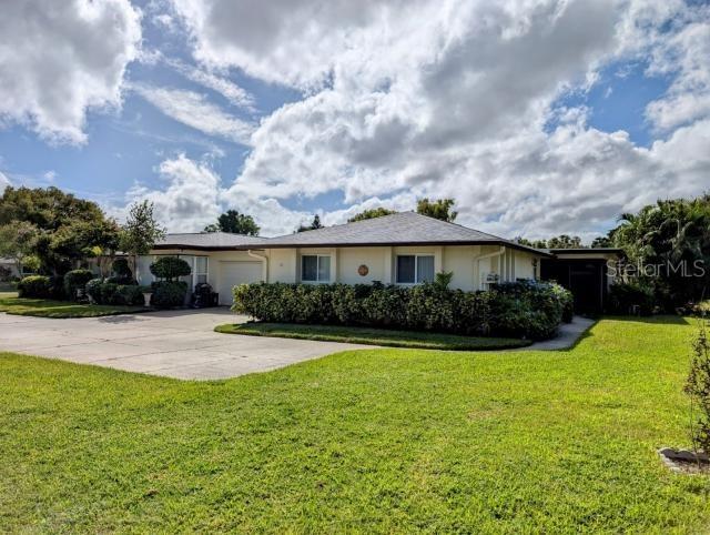 1339 Queen Anne Dr. #C, Palm Harbor, FL 34684