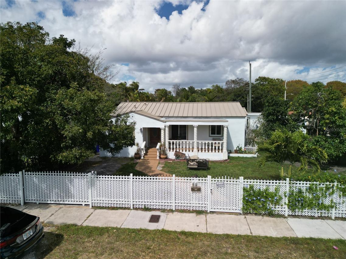 1011 NW 44th St., Miami, FL 33127