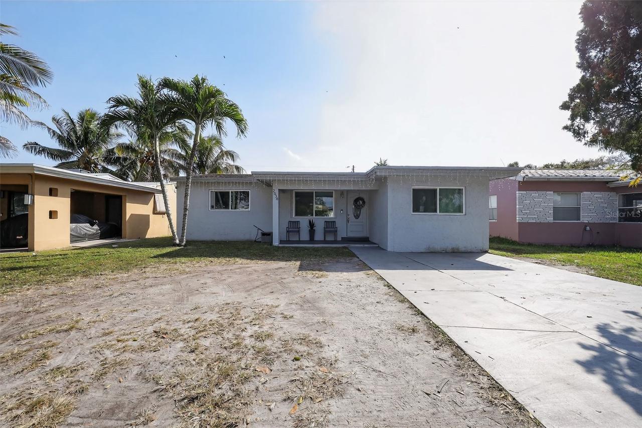 2538 Sherman St., Hollywood, FL 33020