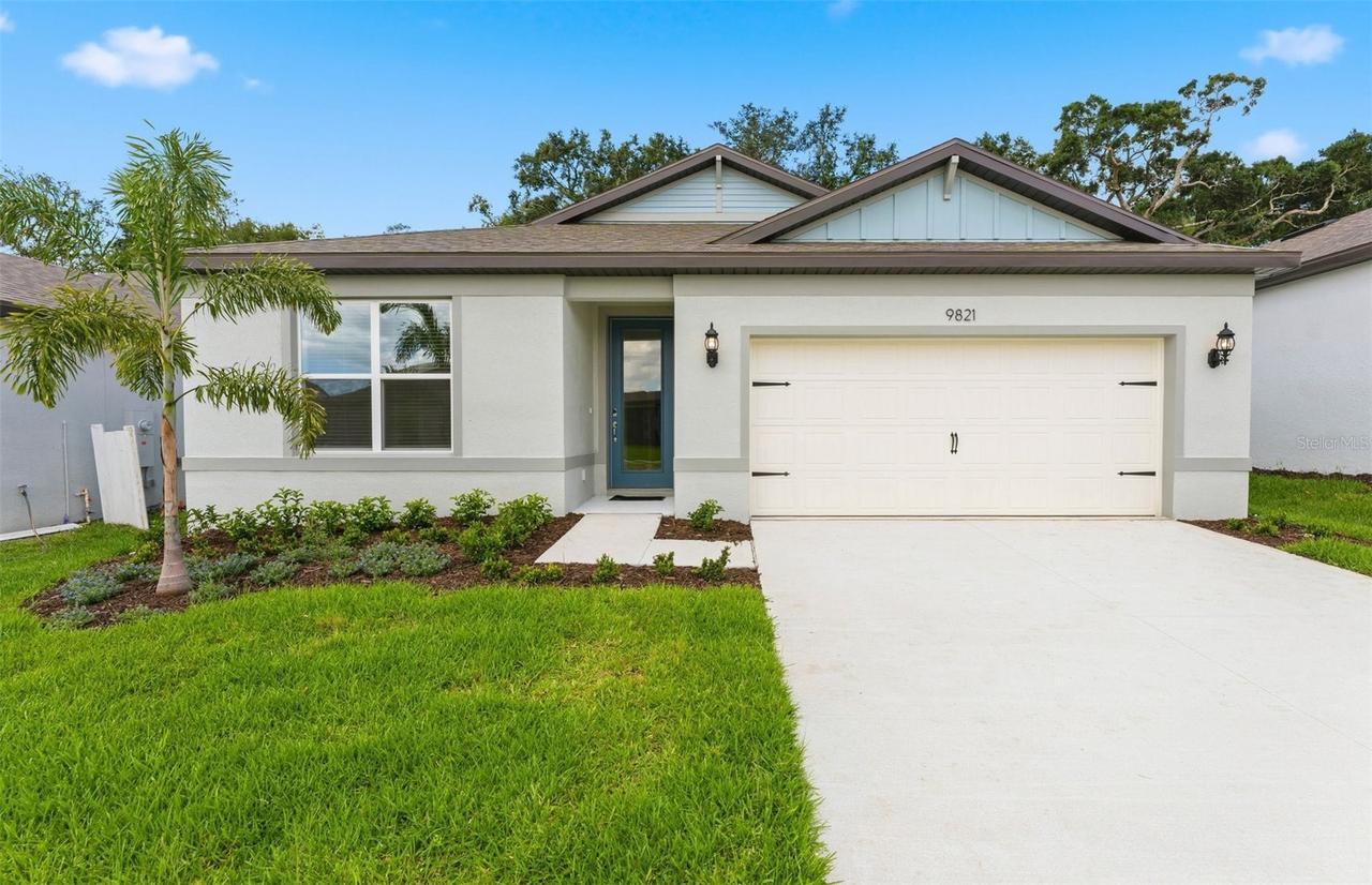 9821 Redwood Heights Loop, Thonotosassa, FL 33592