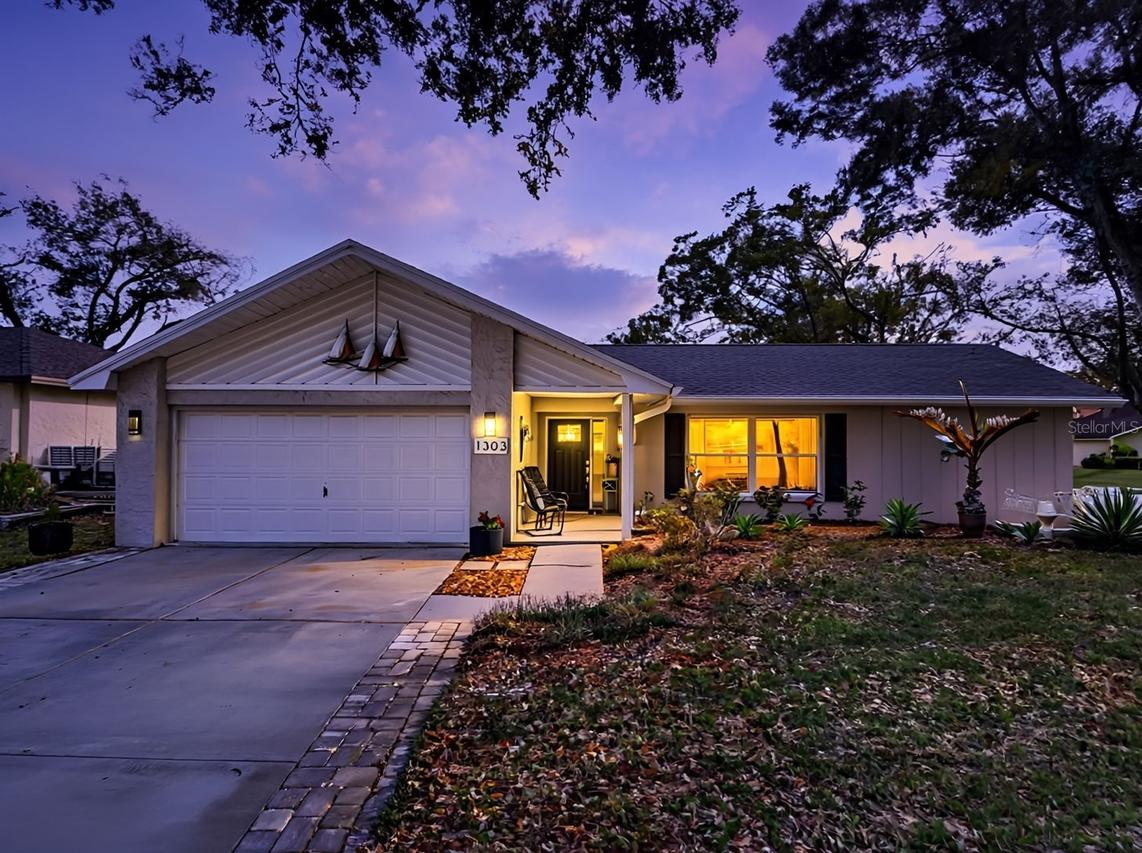 1303 Glengarry Dr., Palm Harbor, FL 34684