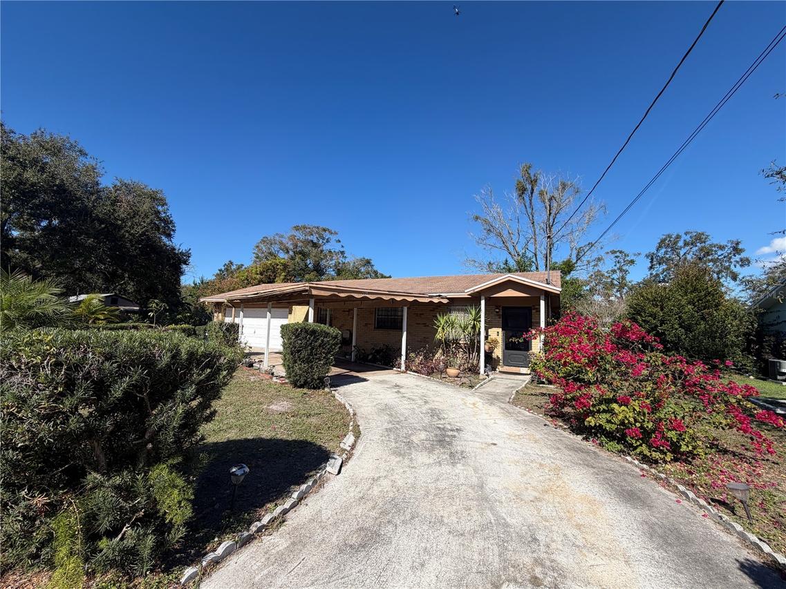2010 E Chelsea St., Tampa, FL 33610