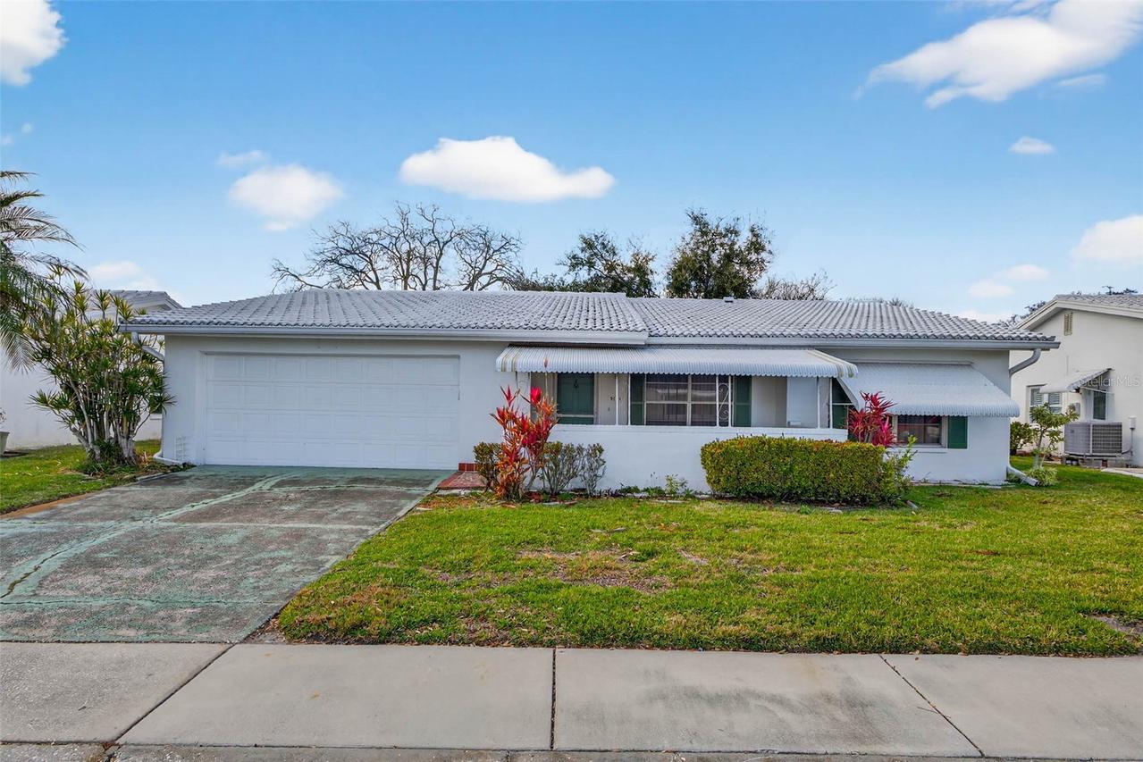 9124 39th Ln. #5, Pinellas Park, FL 33782