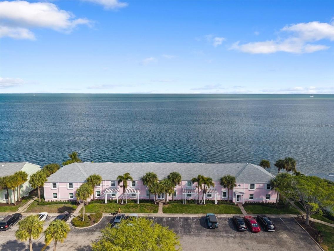 4842 Coquina Key Dr. #B, St Petersburg, FL 33705