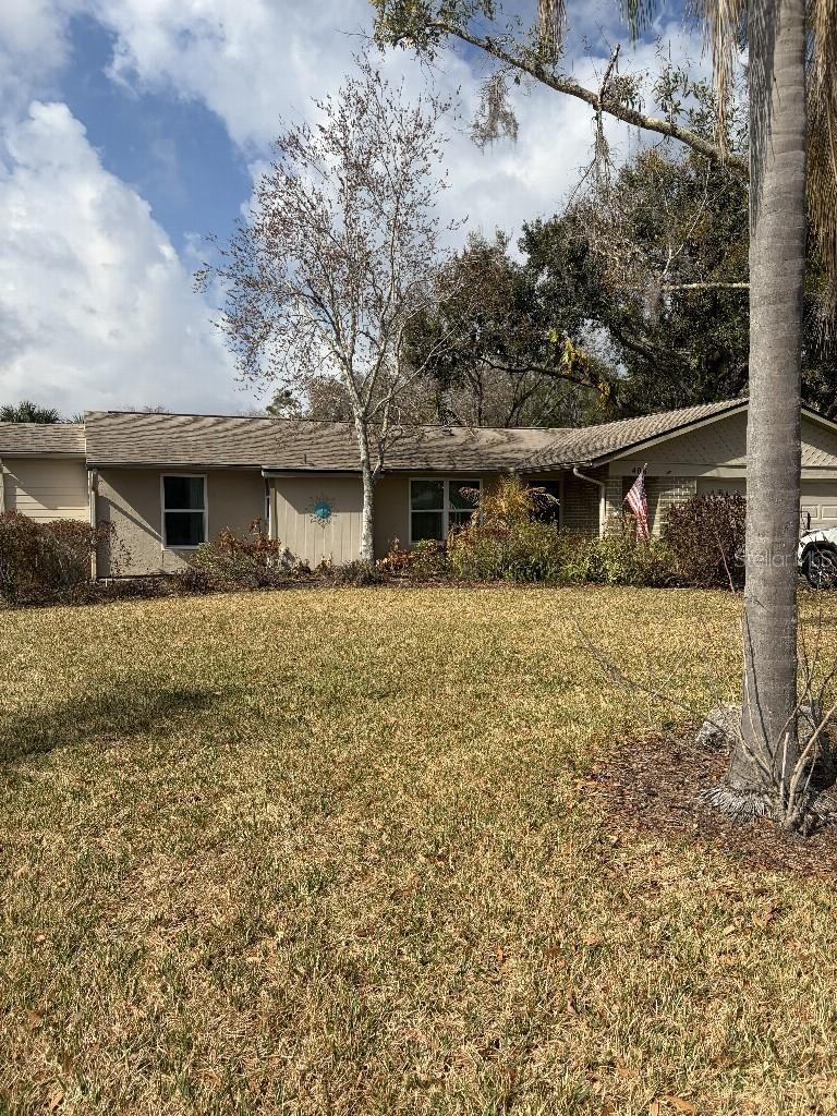 408 Lakeview Dr., Oldsmar, FL 34677