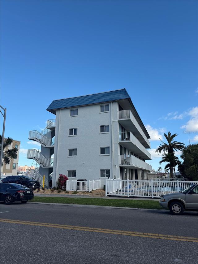 800 Bayway Blvd. #16, Clearwater Beach, FL 33767
