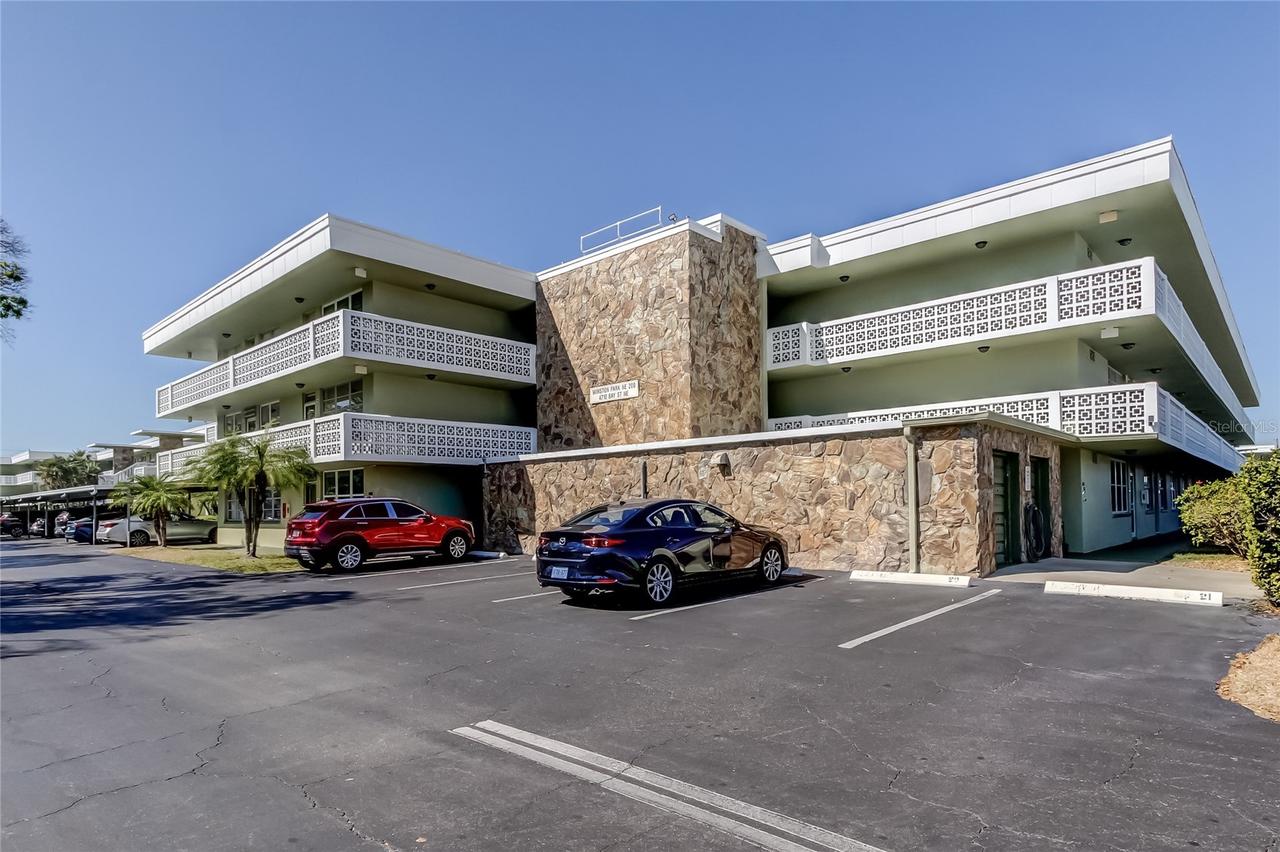 4710 Bay St. #204, St Petersburg, FL 33703