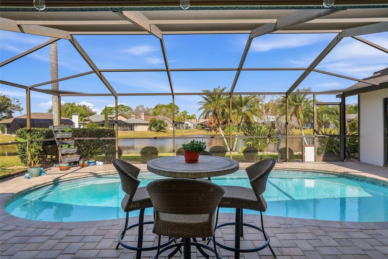 846 Centerwood Dr., Tarpon Springs, FL 34688