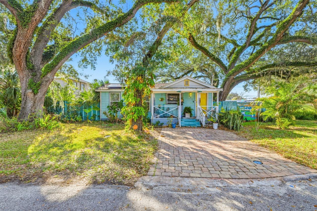 8418 N 9th St., Tampa, FL 33604