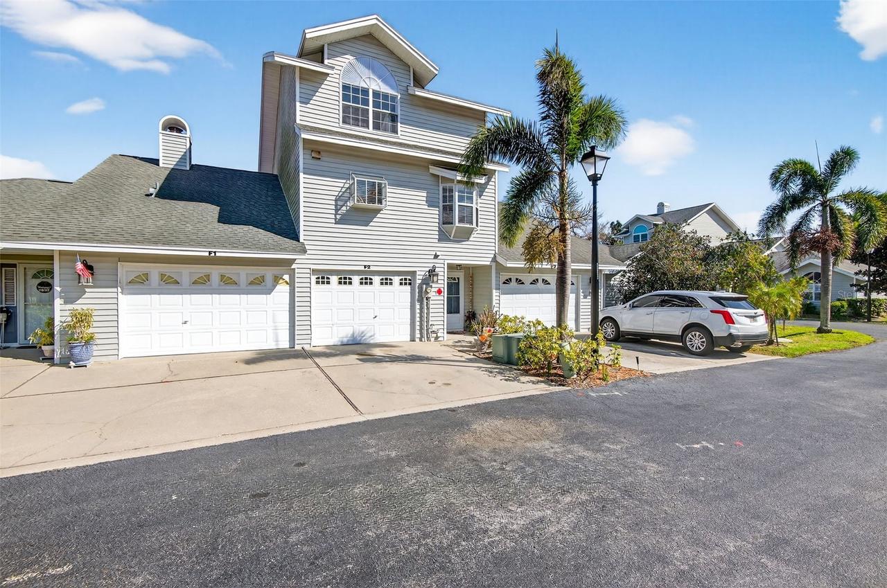 11722 Currie Ln. #F2, Largo, FL 33774