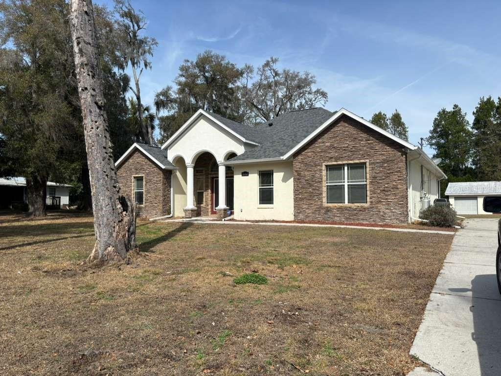 3049 W Laurel St., Lecanto, FL 34461