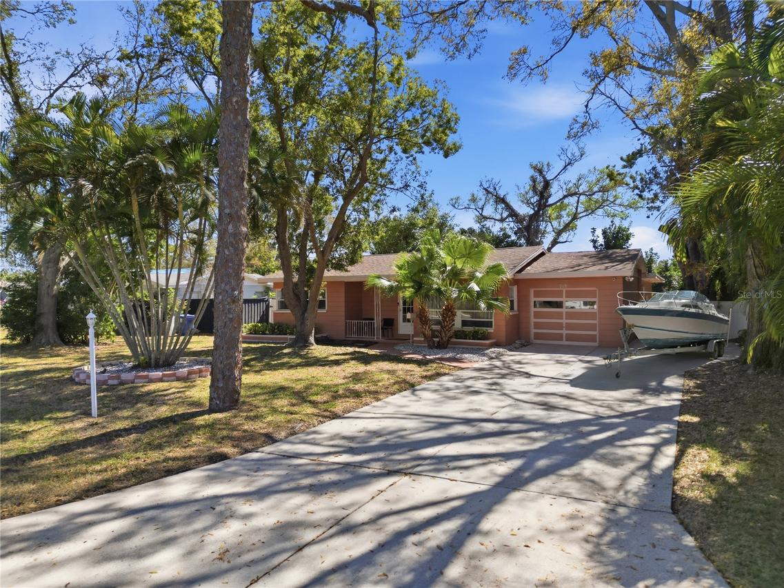 718 Bay Vista Blvd., St Petersburg, FL 33705