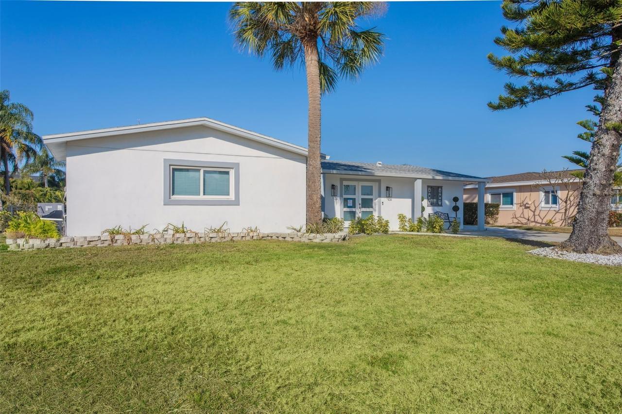 3926 Fontainebleau Dr., Tampa, FL 33634