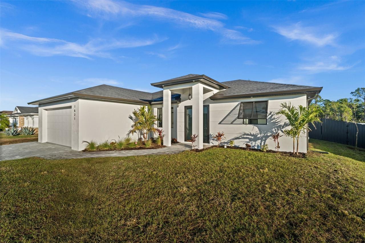 1621 NW 23rd Ter., Cape Coral, FL 33993