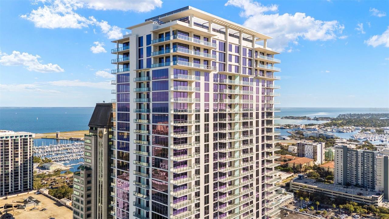 275 1st Ave. #2206, St Petersburg, FL 33701