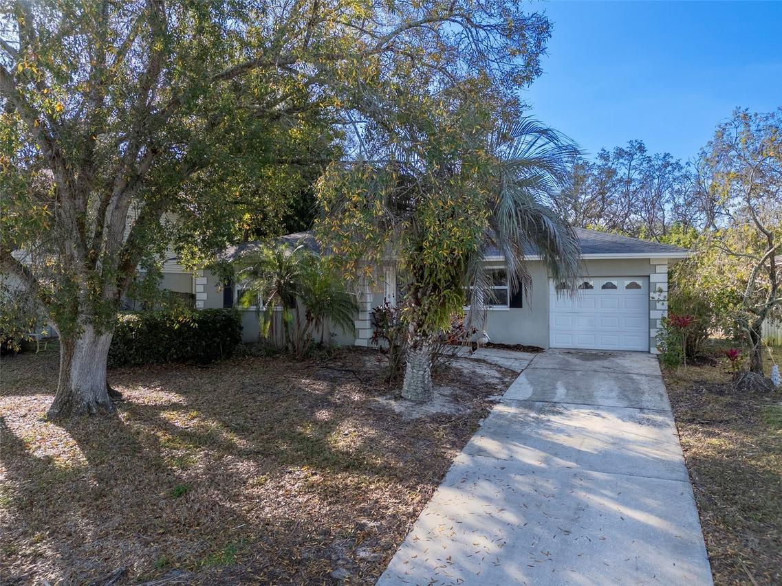 55 Gulfwinds Dr., Palm Harbor, FL 34683