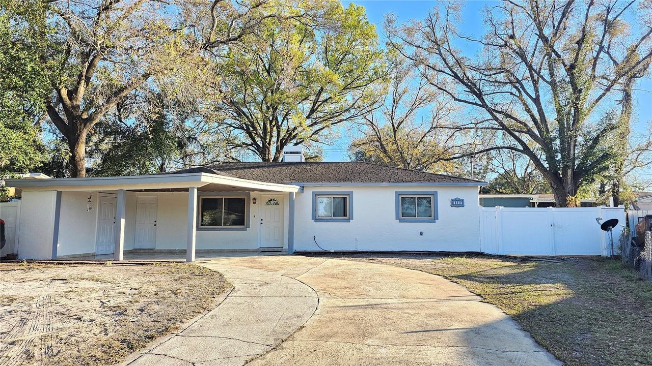 2301 E Colby Ln., Tampa, FL 33612