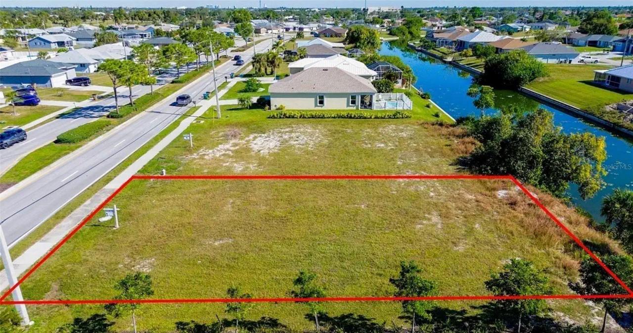 3400 NE 9th Pl., Cape Coral, FL 33909