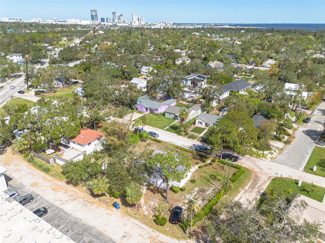 2755 Edwards Ave., St Petersburg, FL 33705