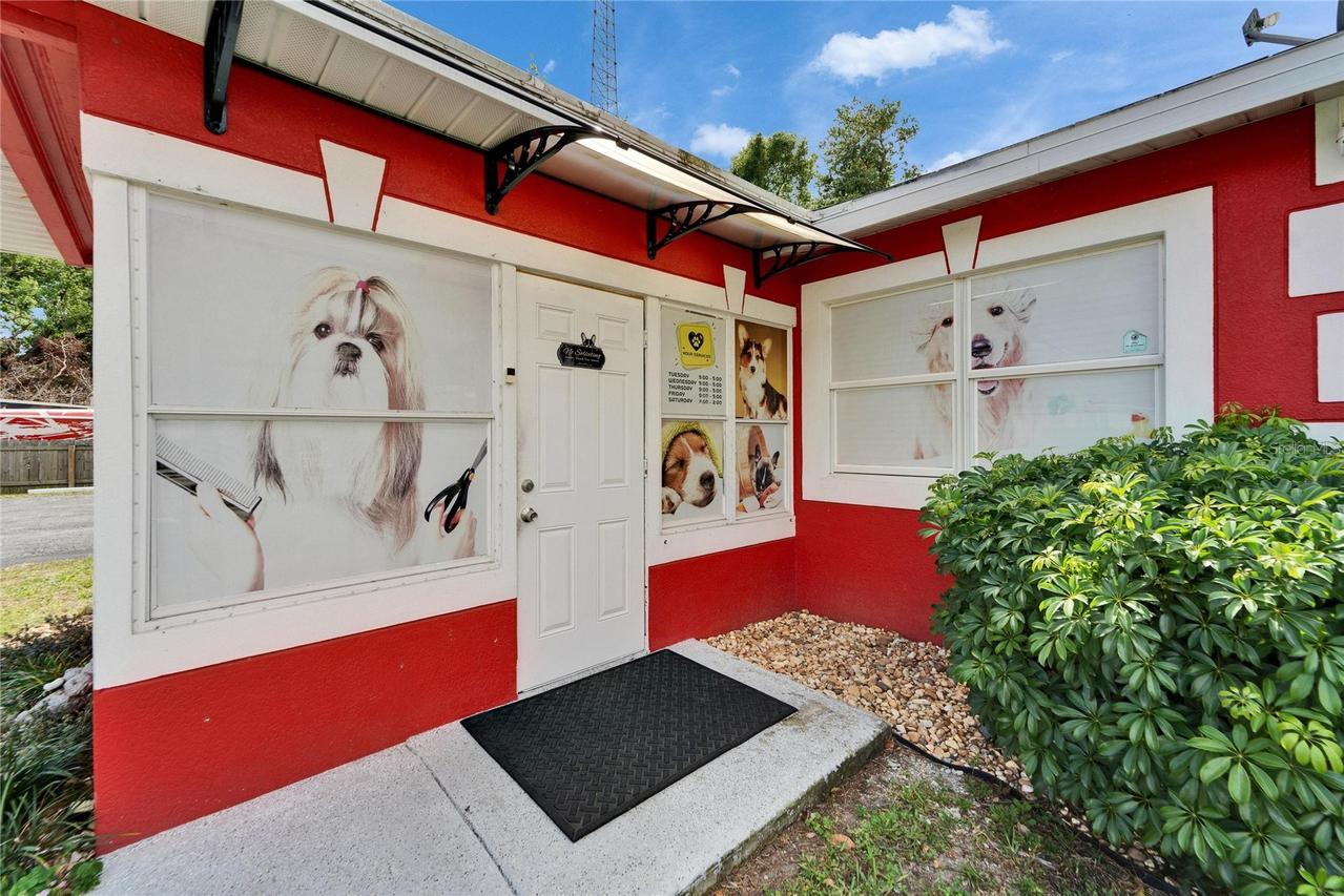 126 Ridgewood Ave., Brandon, FL 33510