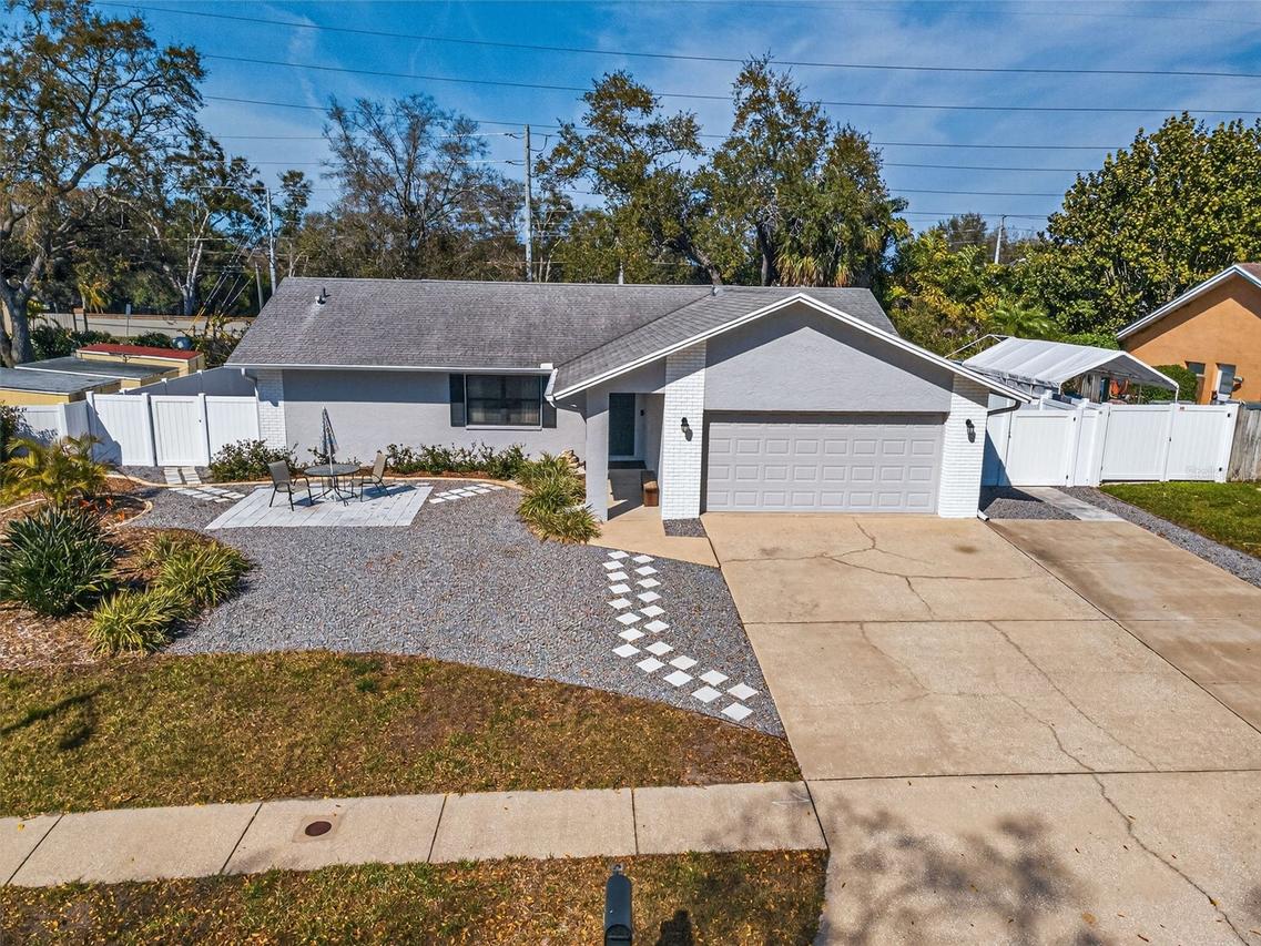 1533 Foxcroft Dr., Palm Harbor, FL 34683