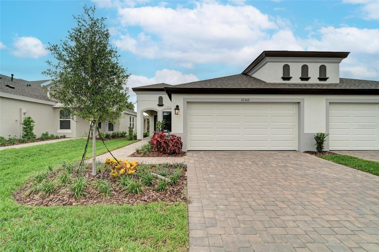 12362 Oak  Hill Way, Parrish, FL 34219