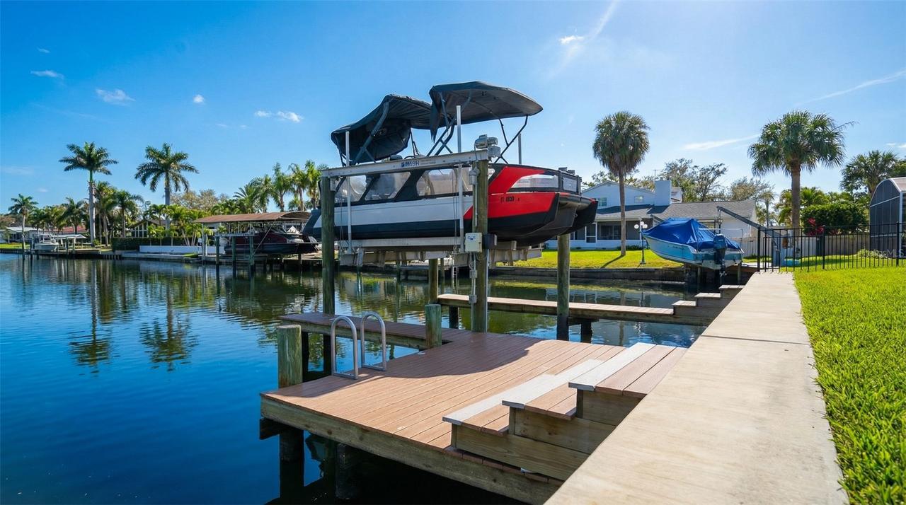 3904 Dana Shores Dr., Tampa, FL 33634