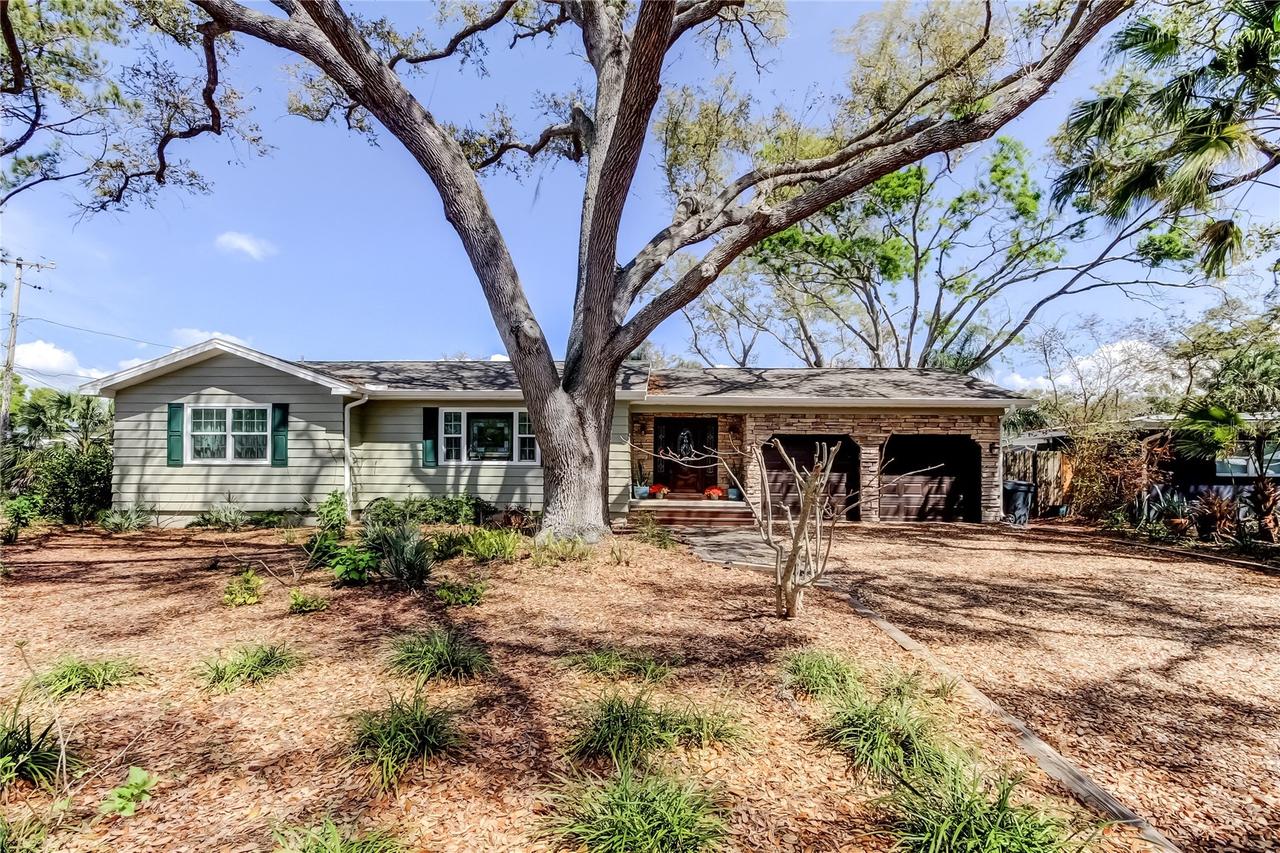 400 Mira Vista Dr., Dunedin, FL 34698