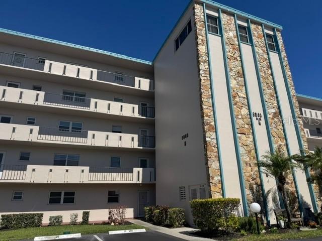 3840 Ironwood Ln. #304H, Bradenton, FL 34209