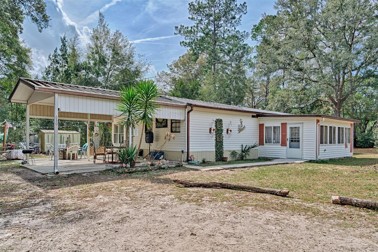 630 SE 136th Ave., Old Town, FL 32680